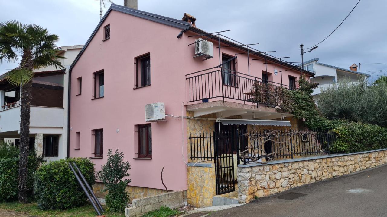 Apartment Nela Funtana Εξωτερικό φωτογραφία